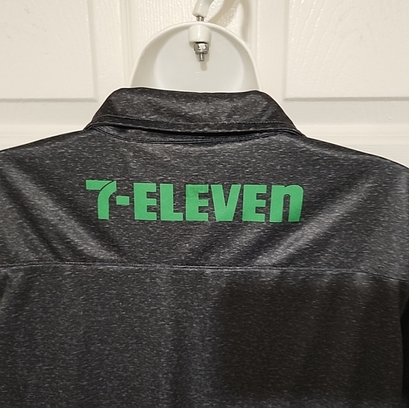 7-Eleven Polo No Button Women's Work Uniform Shirt Size Medium - Picture 7 of 9